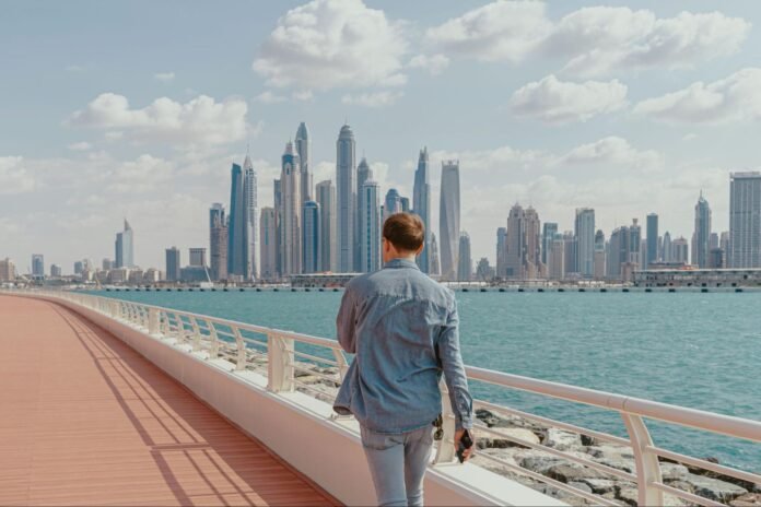 Pros and cons of living in Dubai, including lifestyle, cost of living, and everyday experiences,KhaleejFusion